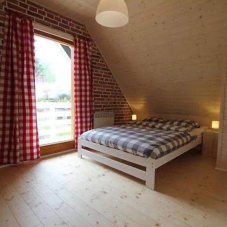 Charmante Berghuette Mit Hot Tub Und Pool Prázdninový dům *